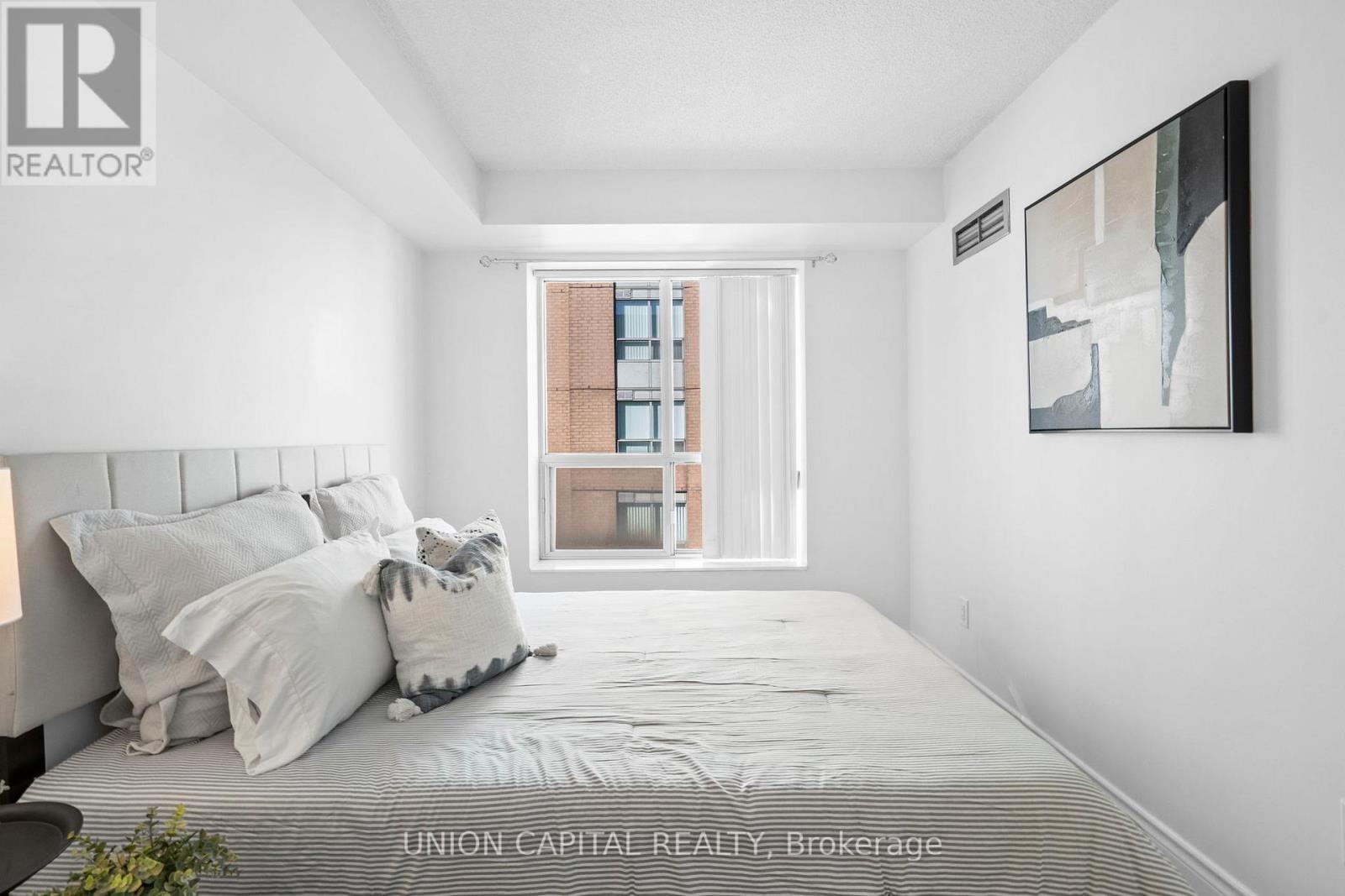 Lph17 - 39 Pemberton Avenue, Toronto (Newtonbrook East), Ontario  M2M 4L6 - Photo 18 - C12480274