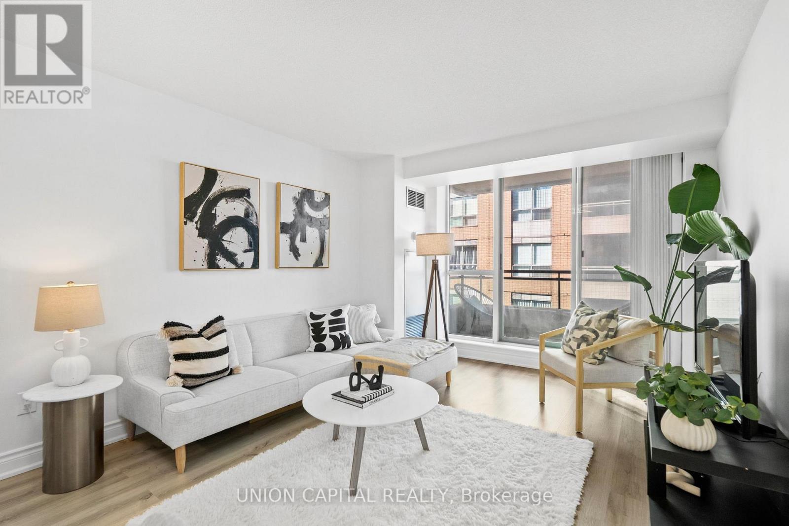 Lph17 - 39 Pemberton Avenue, Toronto (Newtonbrook East), Ontario  M2M 4L6 - Photo 6 - C12480274