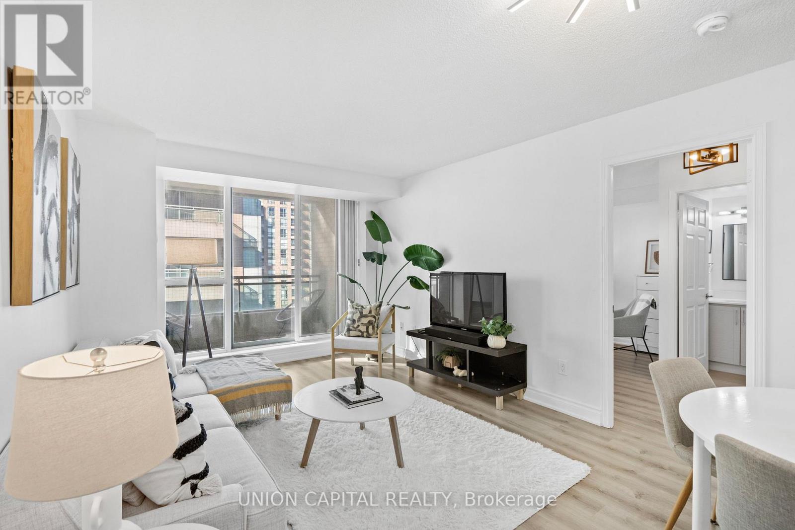 Lph17 - 39 Pemberton Avenue, Toronto (Newtonbrook East), Ontario  M2M 4L6 - Photo 7 - C12480274