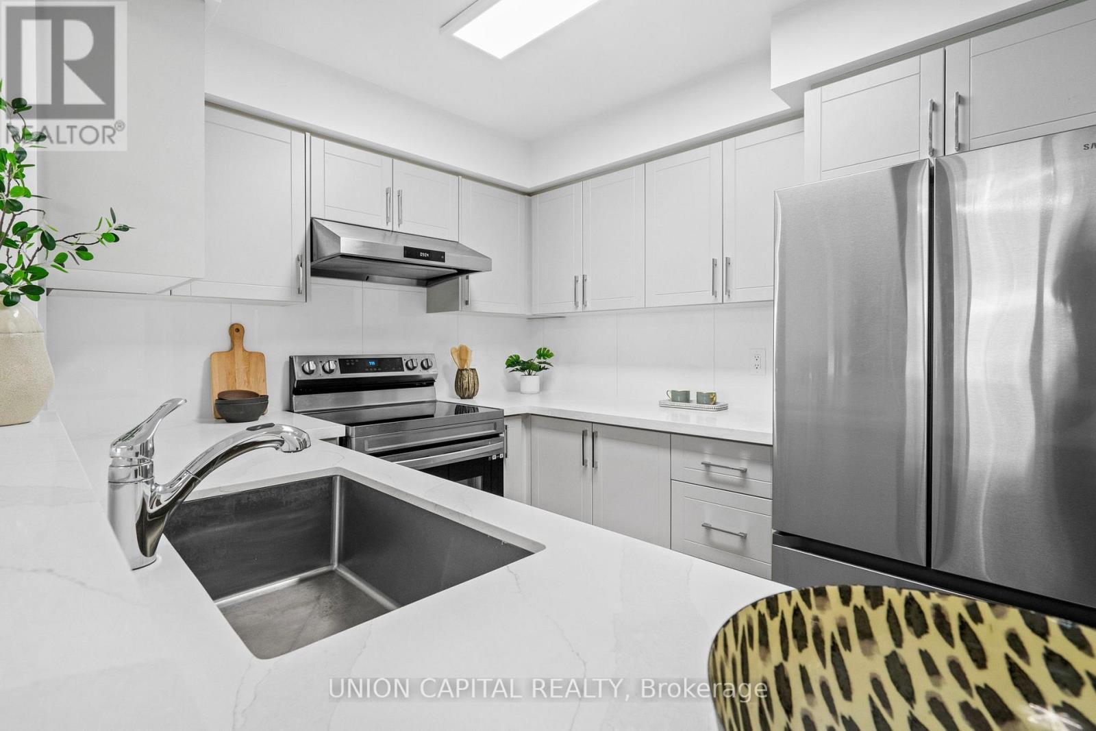 Lph17 - 39 Pemberton Avenue, Toronto (Newtonbrook East), Ontario  M2M 4L6 - Photo 8 - C12480274