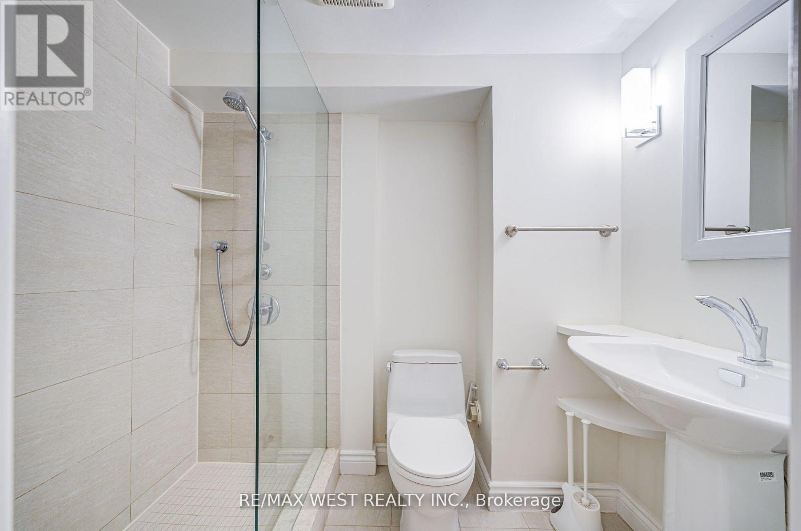 292 Horsham Avenue, Toronto (Willowdale West), Ontario  M2R 1G4 - Photo 19 - C12480283