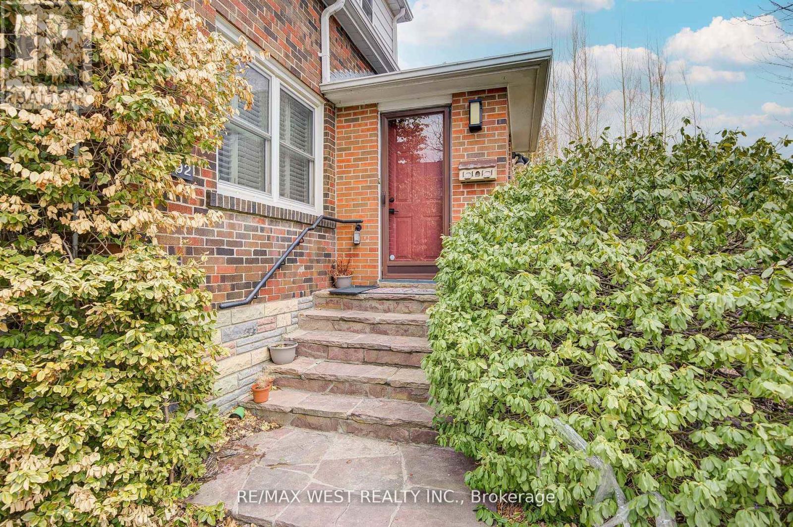 292 Horsham Avenue, Toronto (Willowdale West), Ontario  M2R 1G4 - Photo 2 - C12480283