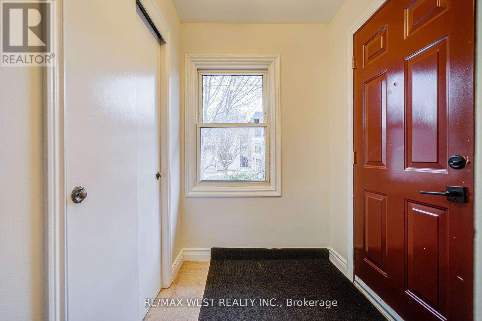292 Horsham Avenue, Toronto (Willowdale West), Ontario  M2R 1G4 - Photo 3 - C12480283