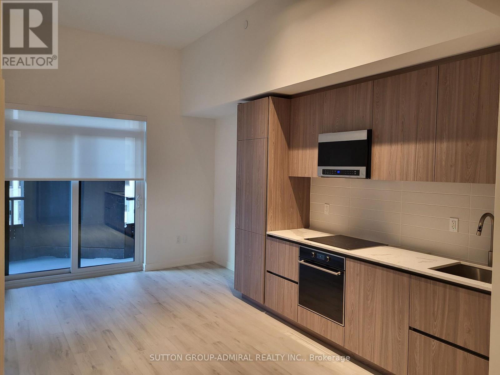 403 - 120 Broadway Avenue, Toronto (Mount Pleasant West), Ontario  M4P 0E9 - Photo 2 - C12480289