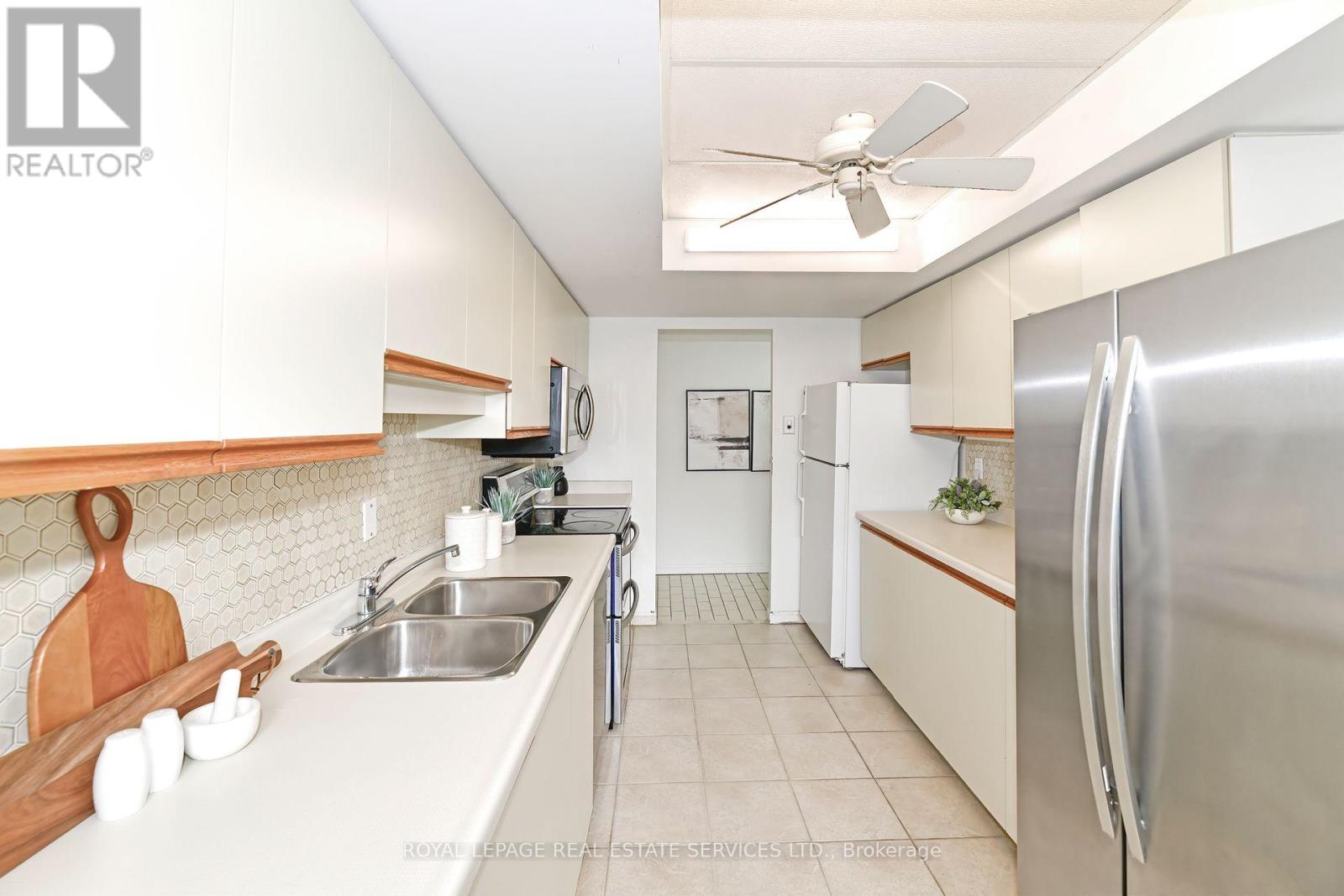 320 - 255 The Donway West, Toronto (Banbury-Don Mills), Ontario  M3B 3M3 - Photo 11 - C12480295