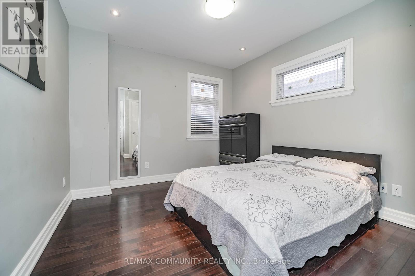 Main - 4 Lakeview Avenue, Toronto (Little Portugal), Ontario  M6J 3B1 - Photo 12 - C12480305