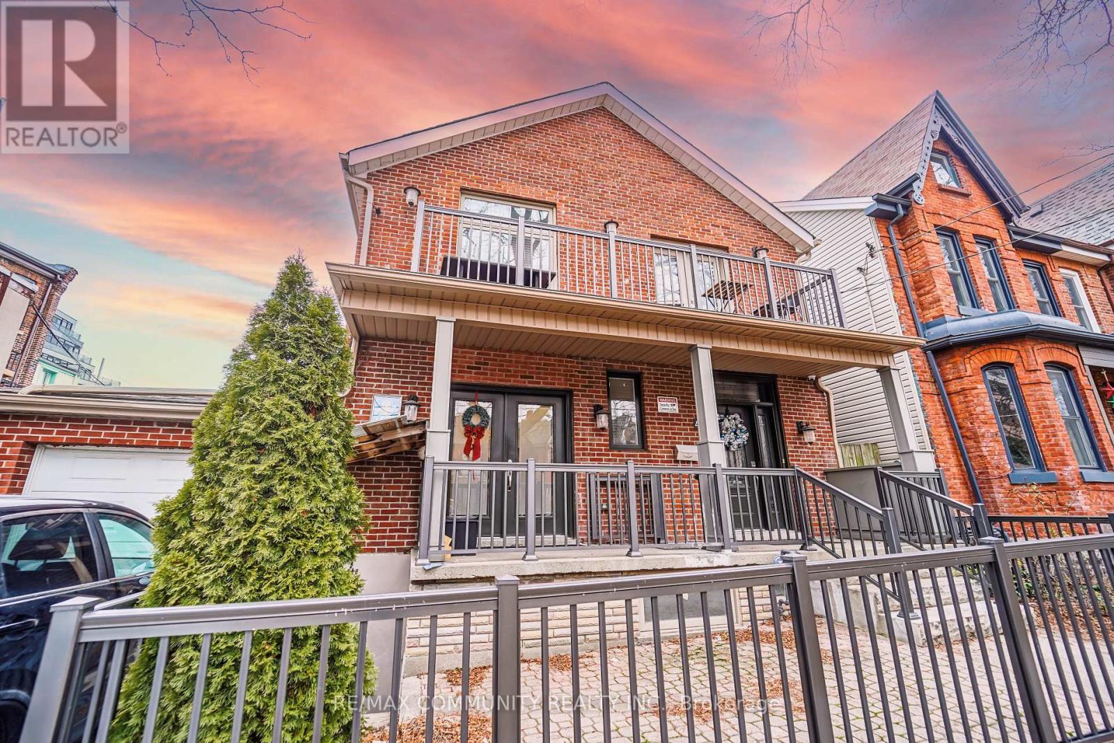 Main - 4 Lakeview Avenue, Toronto (Little Portugal), Ontario  M6J 3B1 - Photo 2 - C12480305