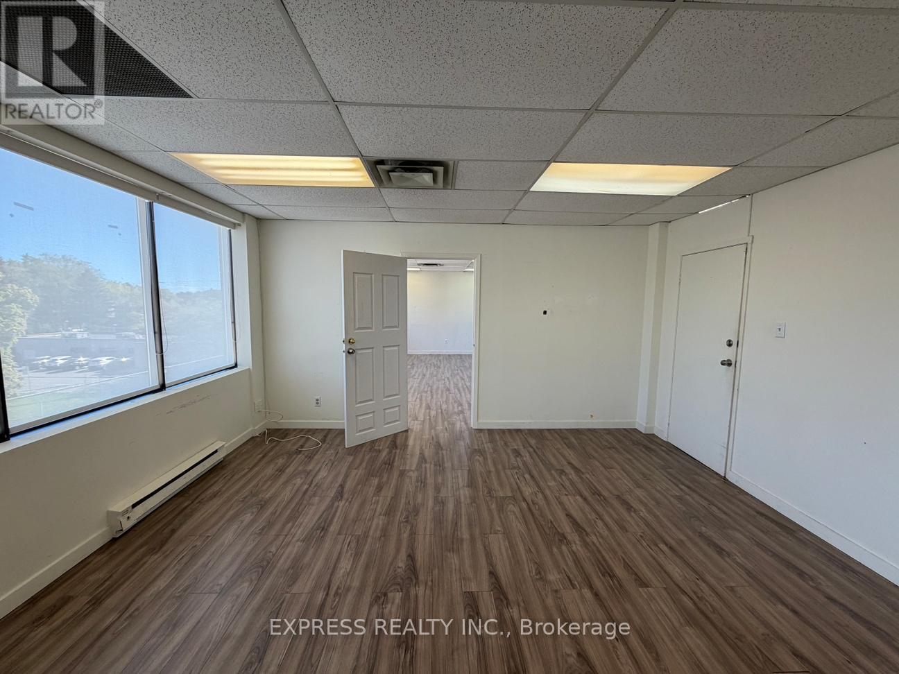 303 - 142 Willowdale Avenue, Toronto (Willowdale East), Ontario  M2N 4Y4 - Photo 3 - C12480309