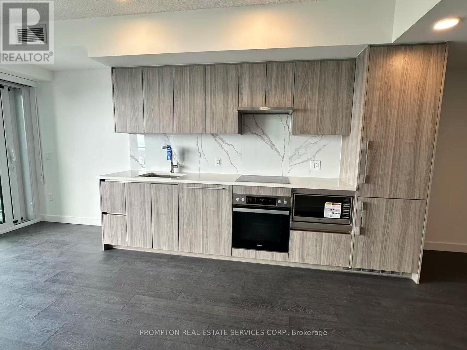 5212 - 3 Cityplace Way, Toronto (Waterfront Communities), Ontario  M5V 0X4 - Photo 4 - C12480316