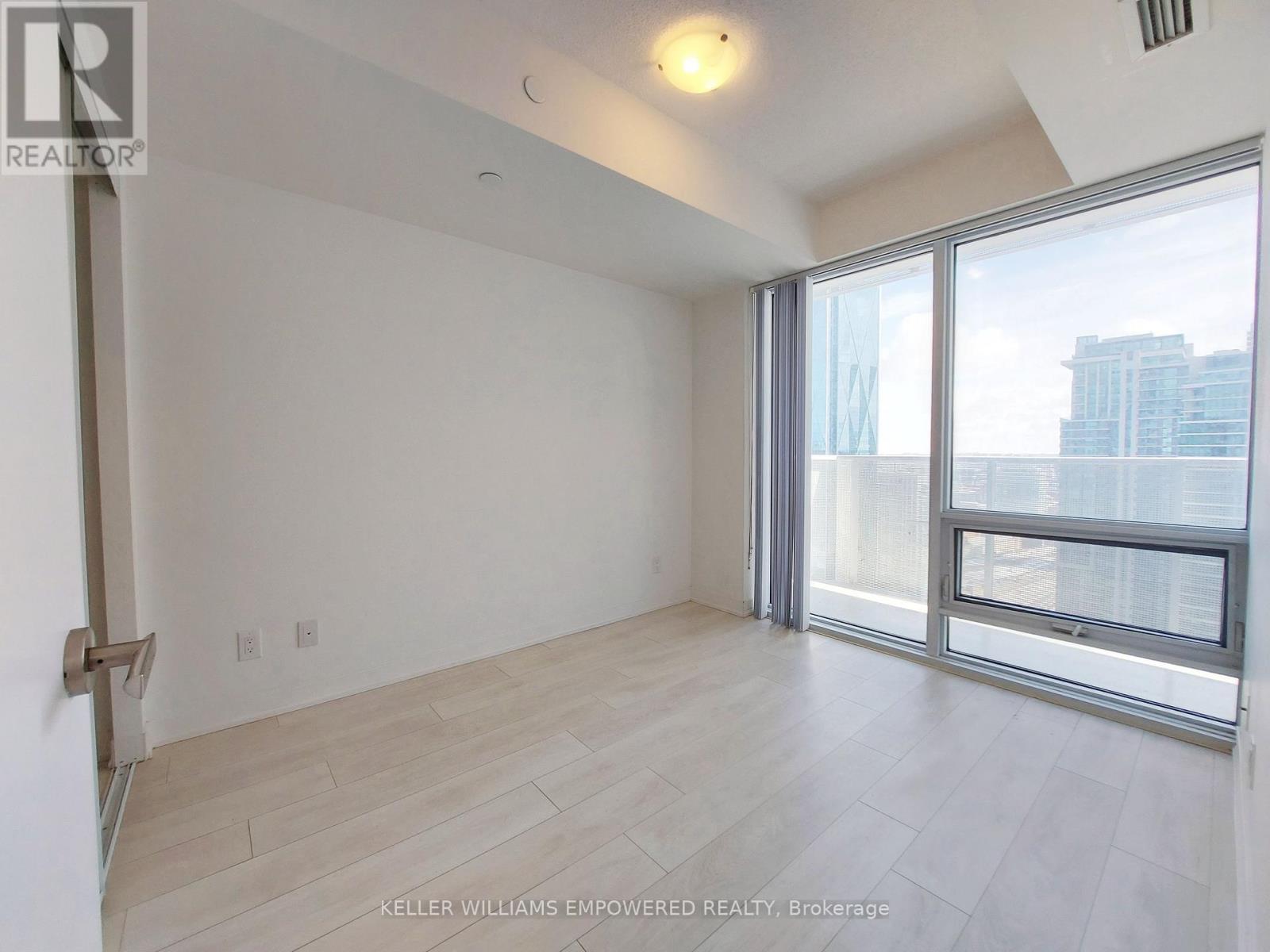 4406 - 100 Harbour Street, Toronto (Waterfront Communities), Ontario  M5J 0B5 - Photo 10 - C12480349