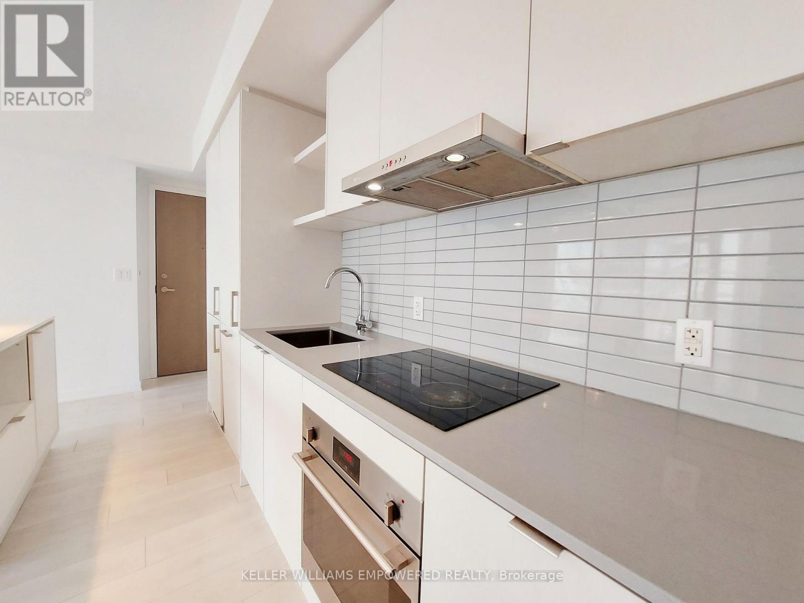 4406 - 100 Harbour Street, Toronto (Waterfront Communities), Ontario  M5J 0B5 - Photo 9 - C12480349