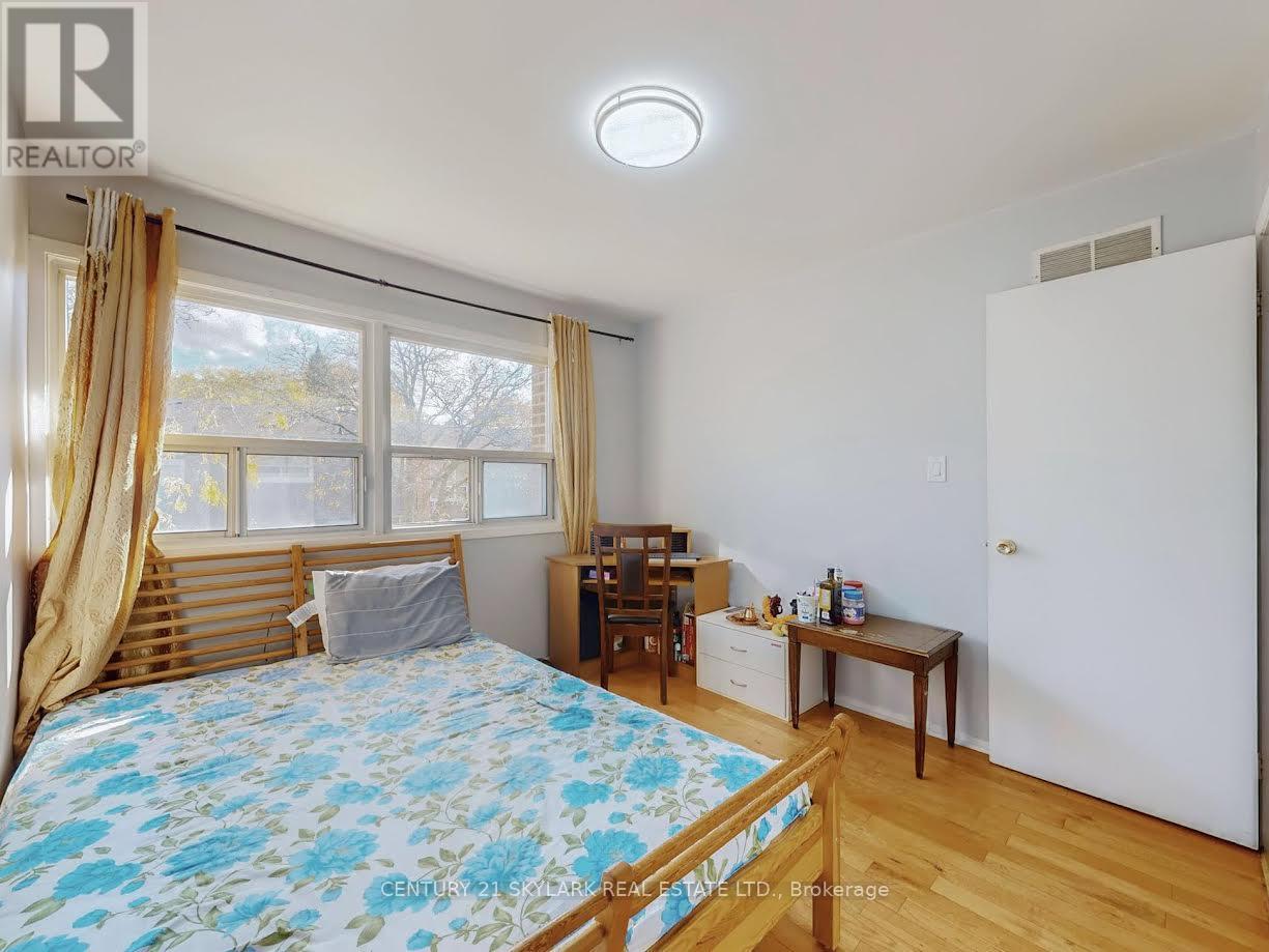 2 Dove Hawk Way, Toronto (Westminster-Branson), Ontario  M2R 3M2 - Photo 25 - C12480413