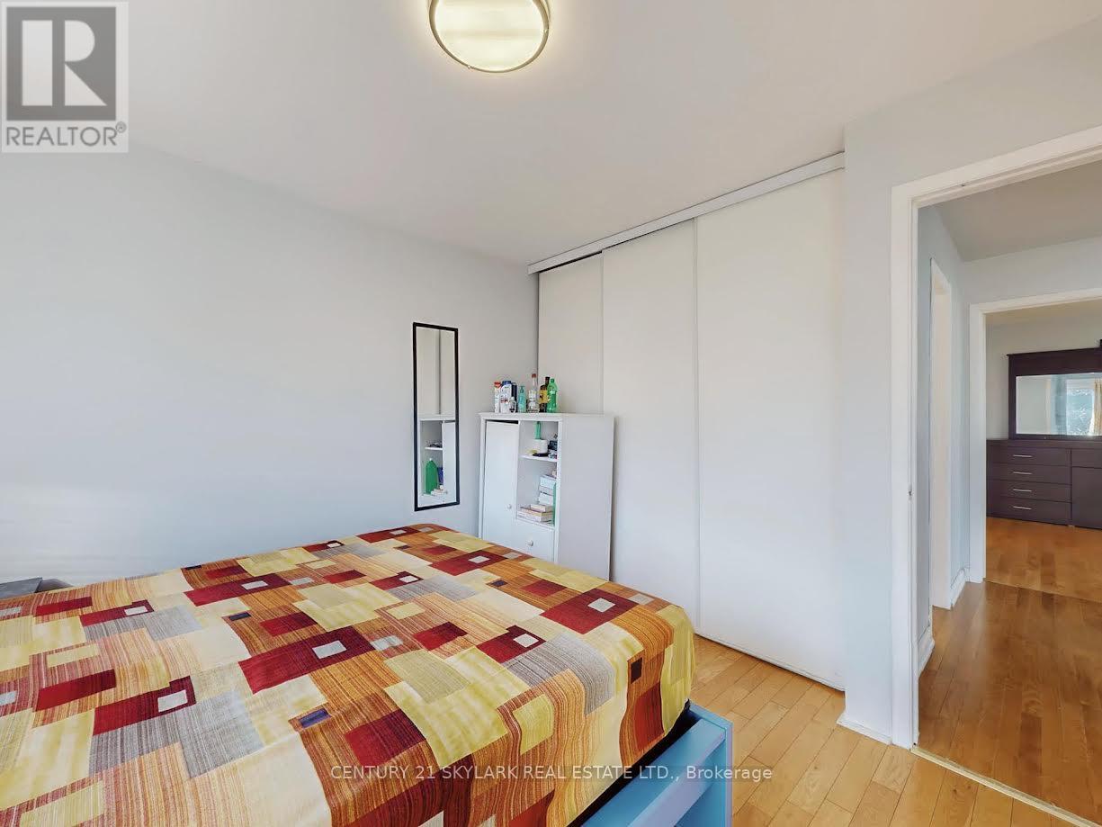 2 Dove Hawk Way, Toronto (Westminster-Branson), Ontario  M2R 3M2 - Photo 29 - C12480413