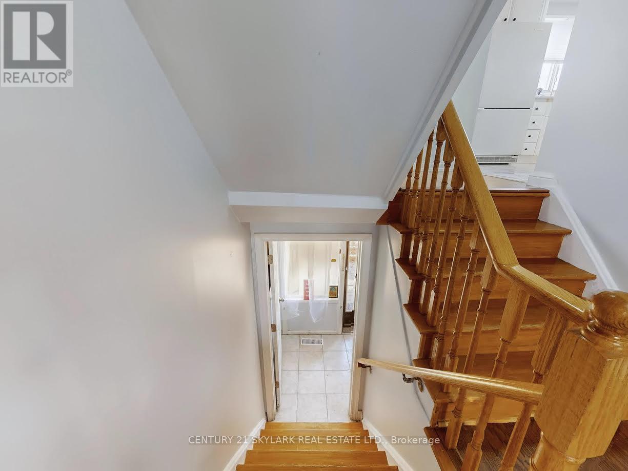 2 Dove Hawk Way, Toronto (Westminster-Branson), Ontario  M2R 3M2 - Photo 31 - C12480413