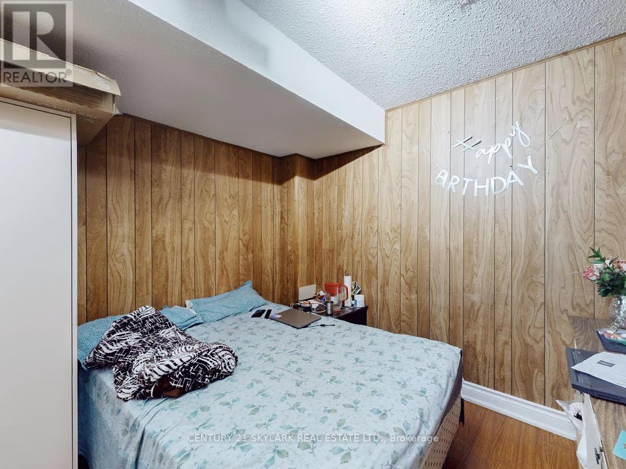 2 Dove Hawk Way, Toronto (Westminster-Branson), Ontario  M2R 3M2 - Photo 35 - C12480413