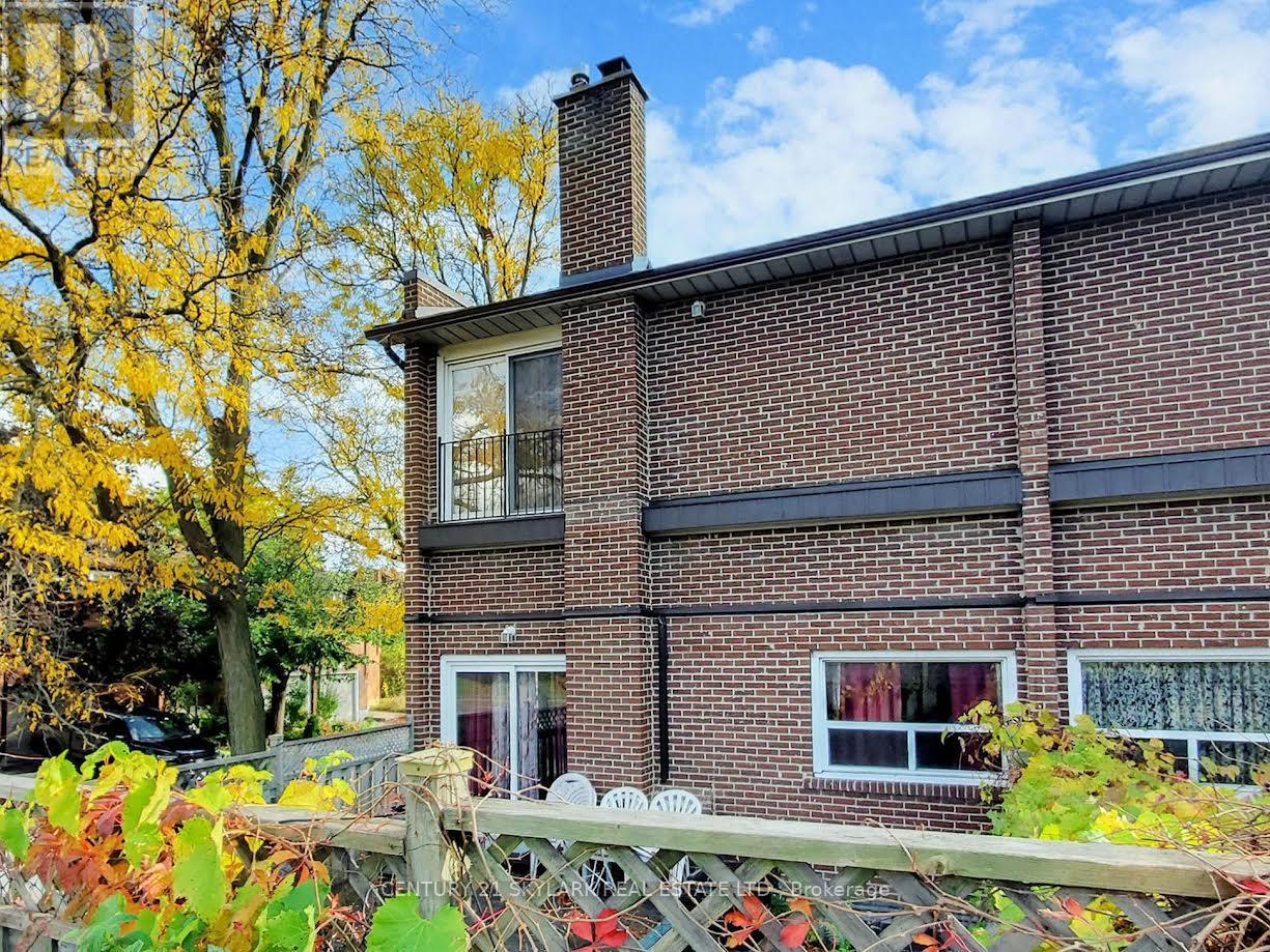 2 Dove Hawk Way, Toronto (Westminster-Branson), Ontario  M2R 3M2 - Photo 37 - C12480413