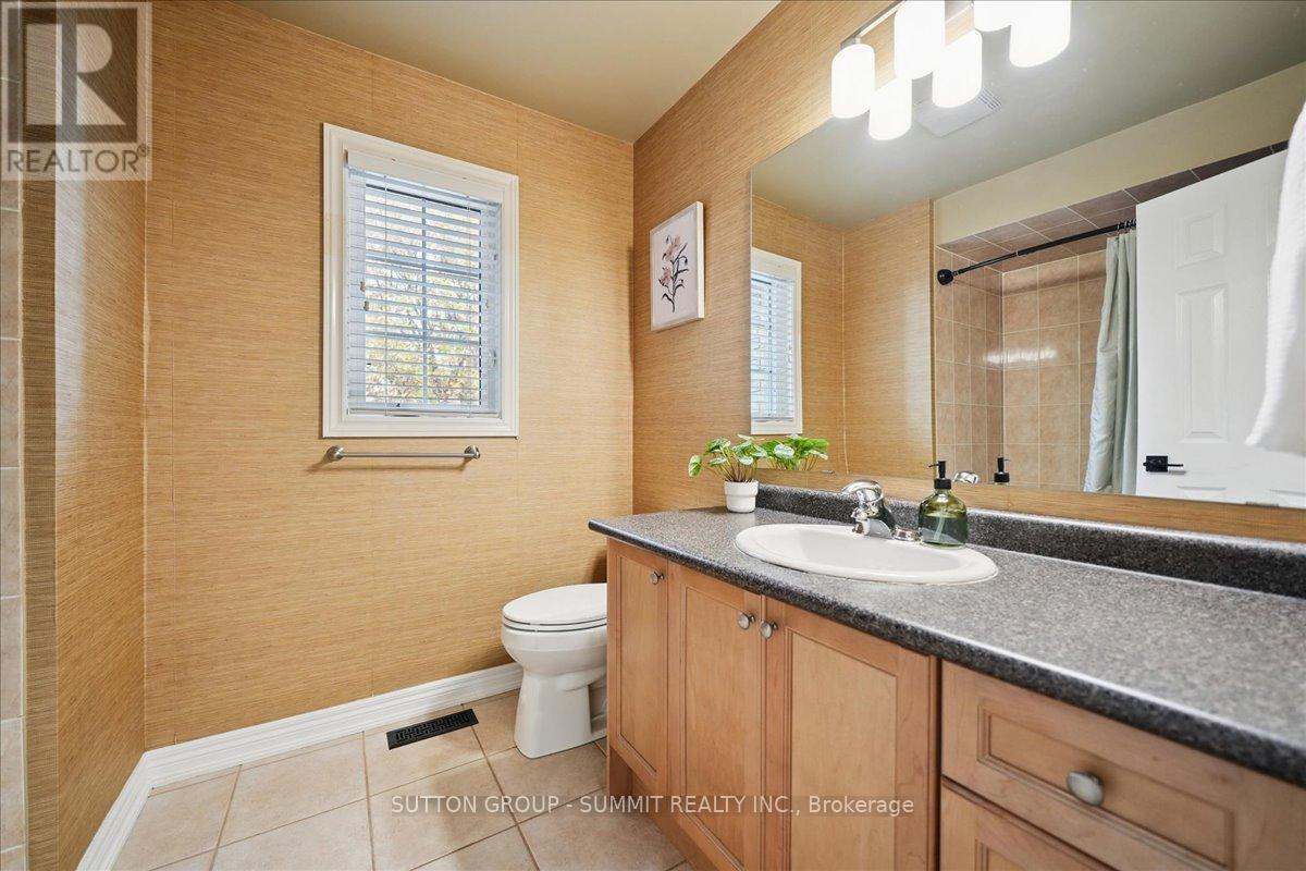 2237 Adirondak Trail, Oakville (Wm Westmount), Ontario  L6M 4W4 - Photo 29 - W12480213