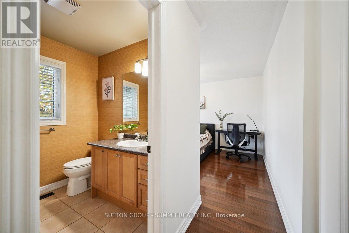 2237 Adirondak Trail, Oakville (Wm Westmount), Ontario  L6M 4W4 - Photo 28 - W12480213