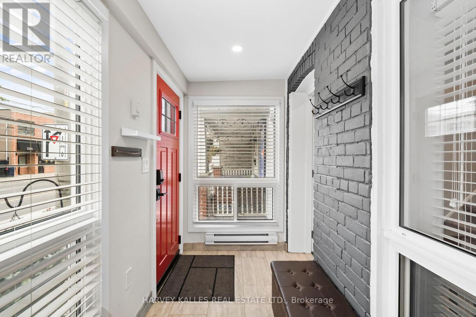1254 Woodbine Avenue, Toronto (East York), Ontario  M4C 4E6 - Photo 3 - E12480287
