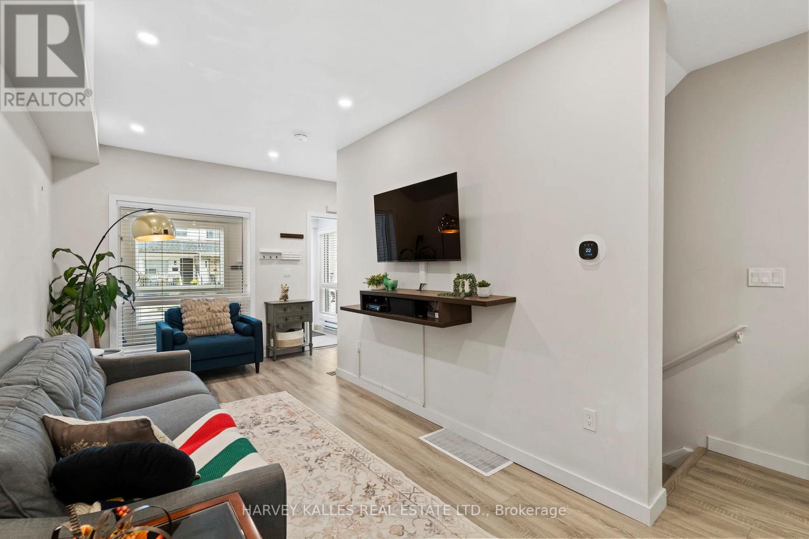 1254 Woodbine Avenue, Toronto (East York), Ontario  M4C 4E6 - Photo 9 - E12480287