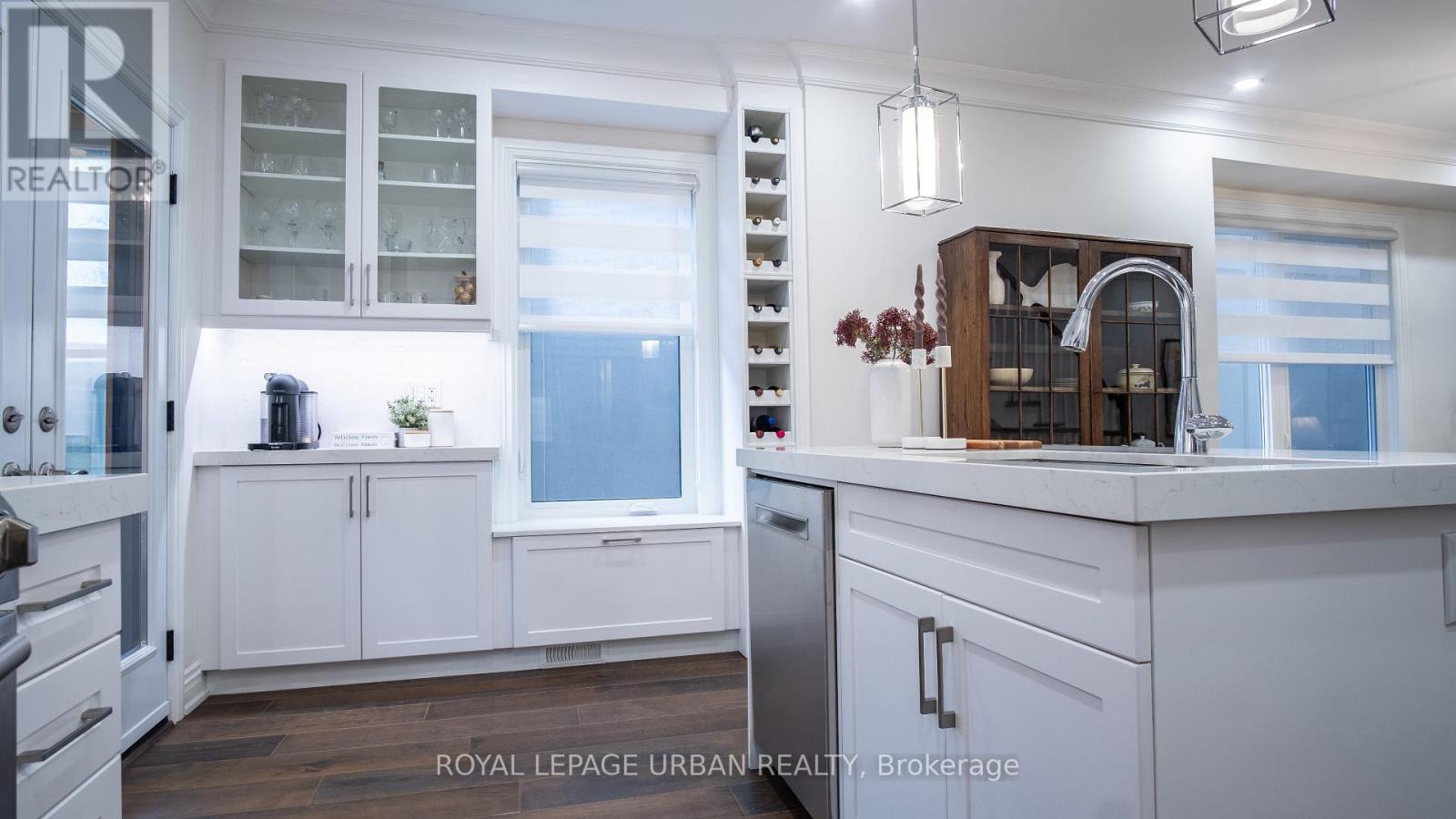 101 Brooklyn Avenue, Toronto (South Riverdale), Ontario  M4M 2X4 - Photo 11 - E12480324