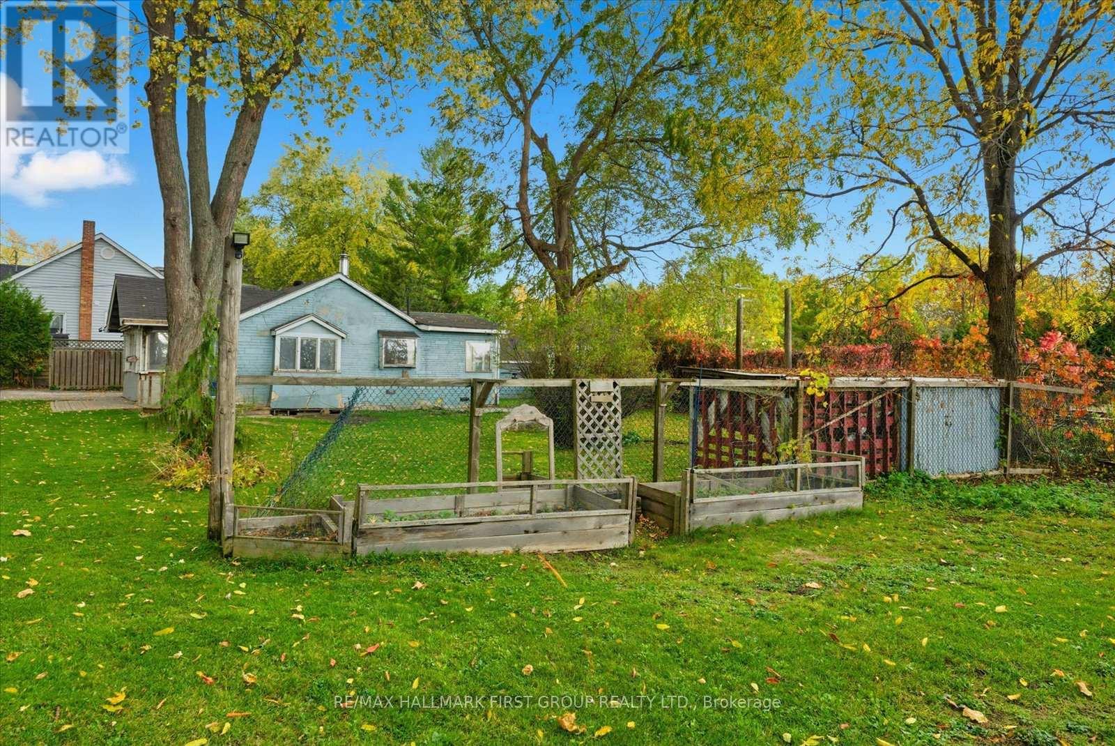 313 Dyson Road, Pickering (Rosebank), Ontario  L1W 2N1 - Photo 11 - E12480356