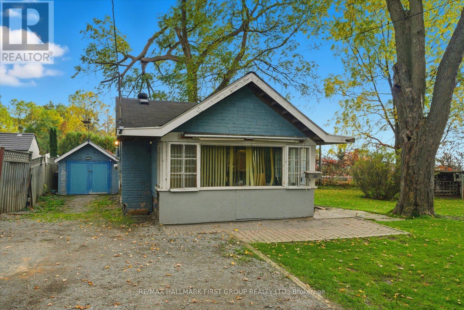 313 Dyson Road, Pickering (Rosebank), Ontario  L1W 2N1 - Photo 2 - E12480356