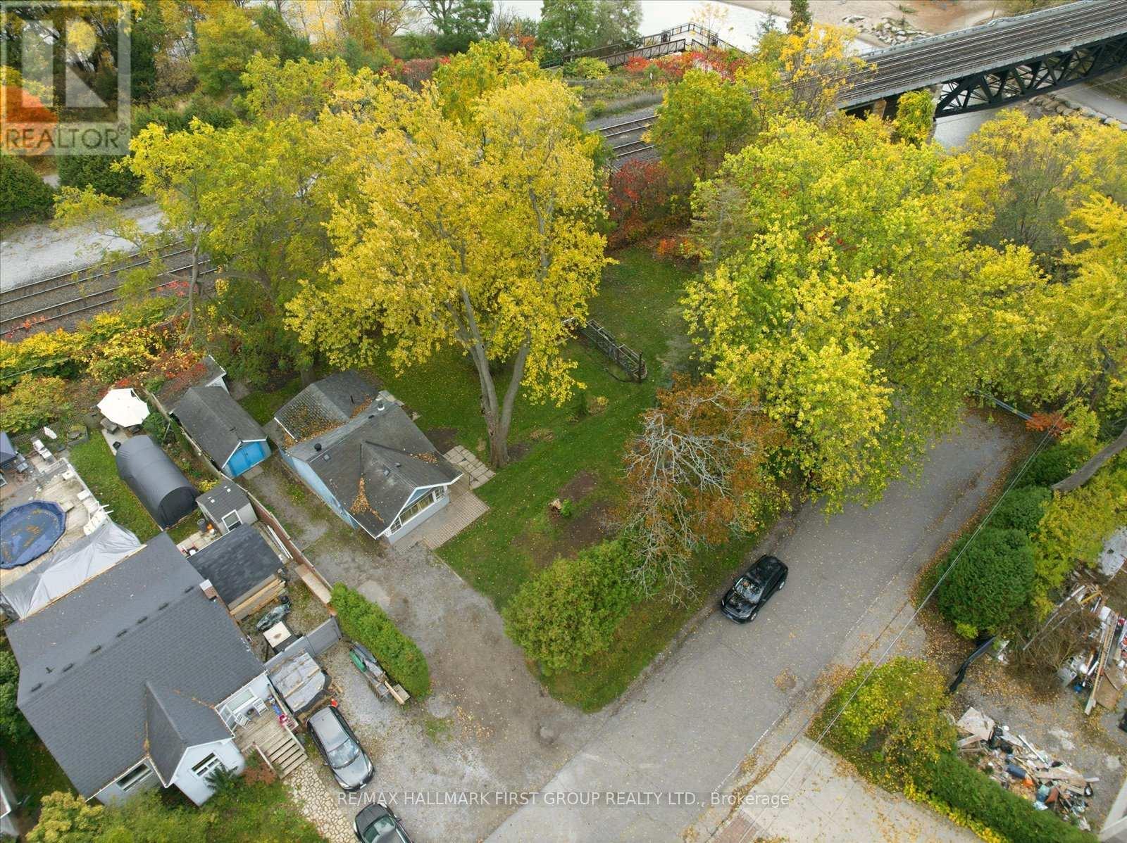 313 Dyson Road, Pickering (Rosebank), Ontario  L1W 2N1 - Photo 21 - E12480356