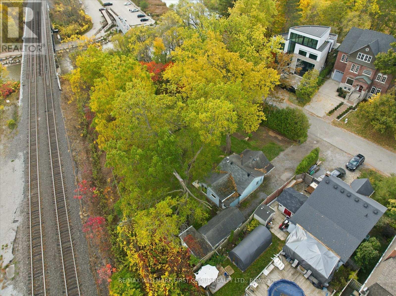 313 Dyson Road, Pickering (Rosebank), Ontario  L1W 2N1 - Photo 27 - E12480356