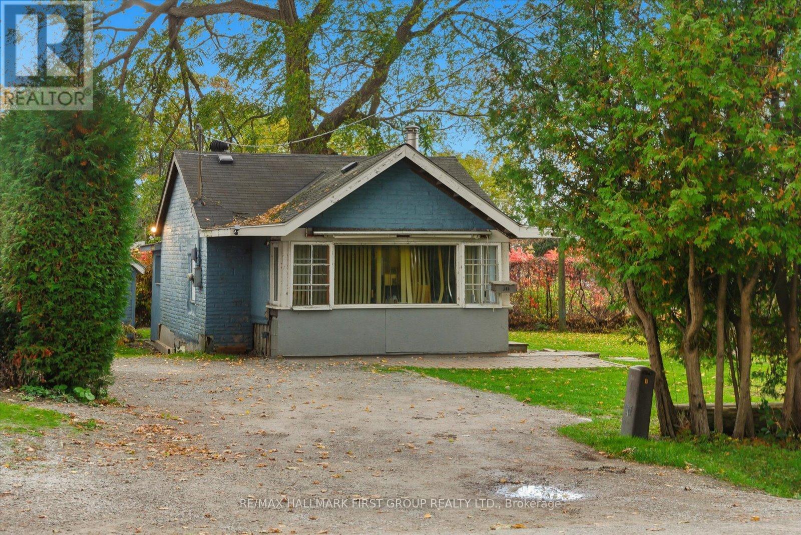 313 Dyson Road, Pickering (Rosebank), Ontario  L1W 2N1 - Photo 6 - E12480356