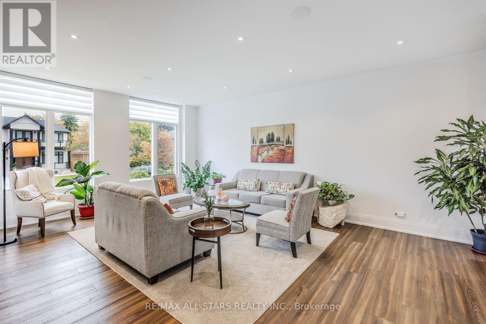 44 Muir Drive, Toronto (Scarborough Village), Ontario  M1M 3B4 - Photo 10 - E12480389
