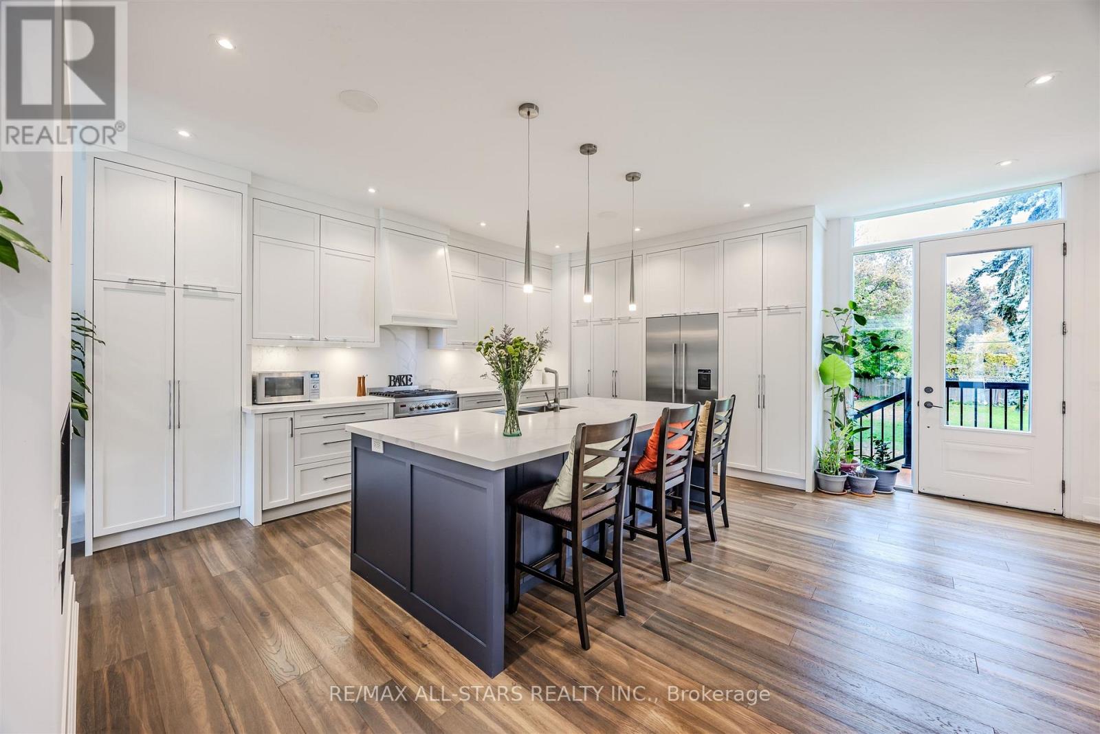 44 Muir Drive, Toronto (Scarborough Village), Ontario  M1M 3B4 - Photo 13 - E12480389