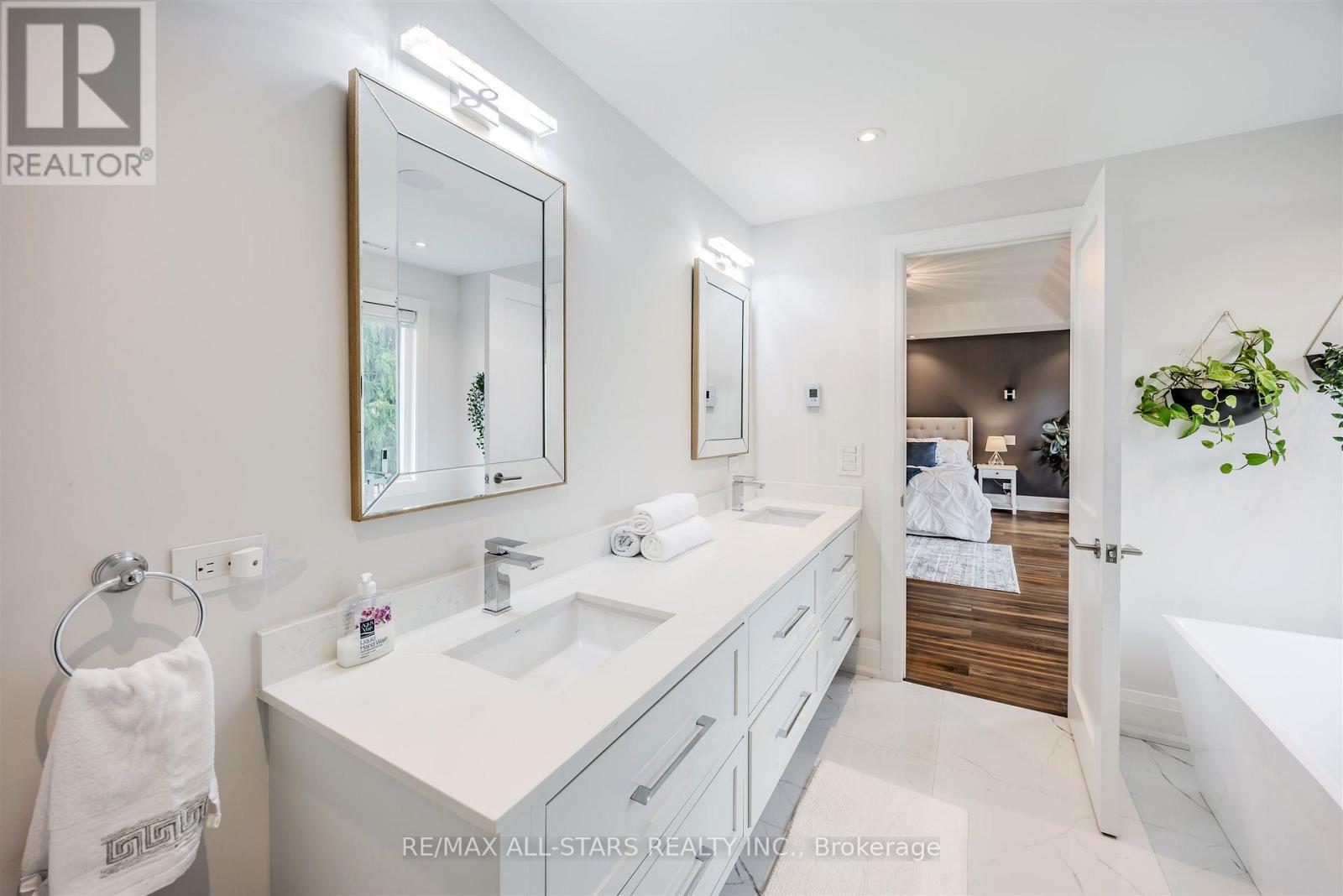 44 Muir Drive, Toronto (Scarborough Village), Ontario  M1M 3B4 - Photo 29 - E12480389