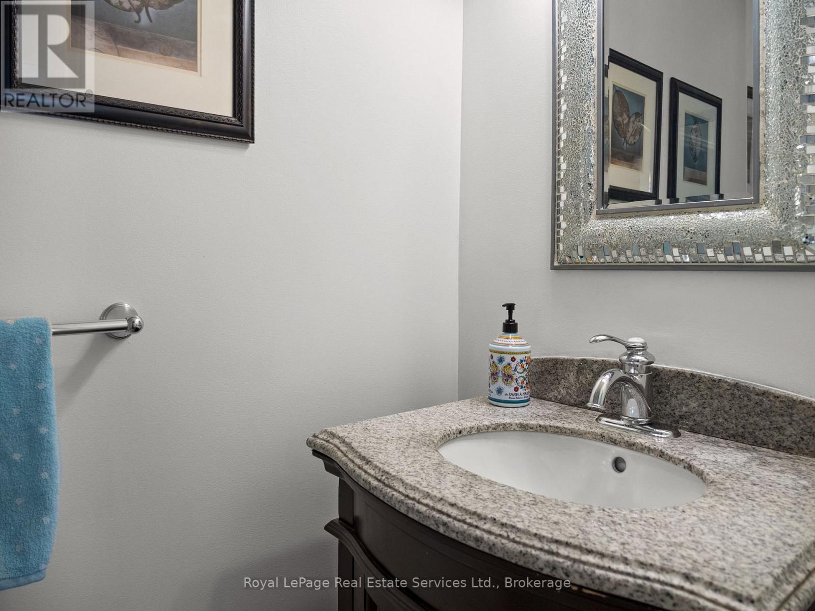 2480 Waterford Street, Oakville, Ontario  L6L 5E6 - Photo 17 - W12480423
