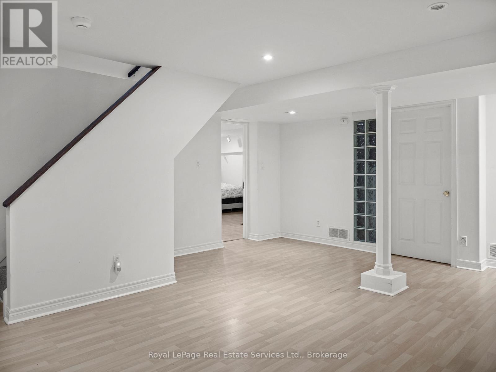 2480 Waterford Street, Oakville, Ontario  L6L 5E6 - Photo 33 - W12480423