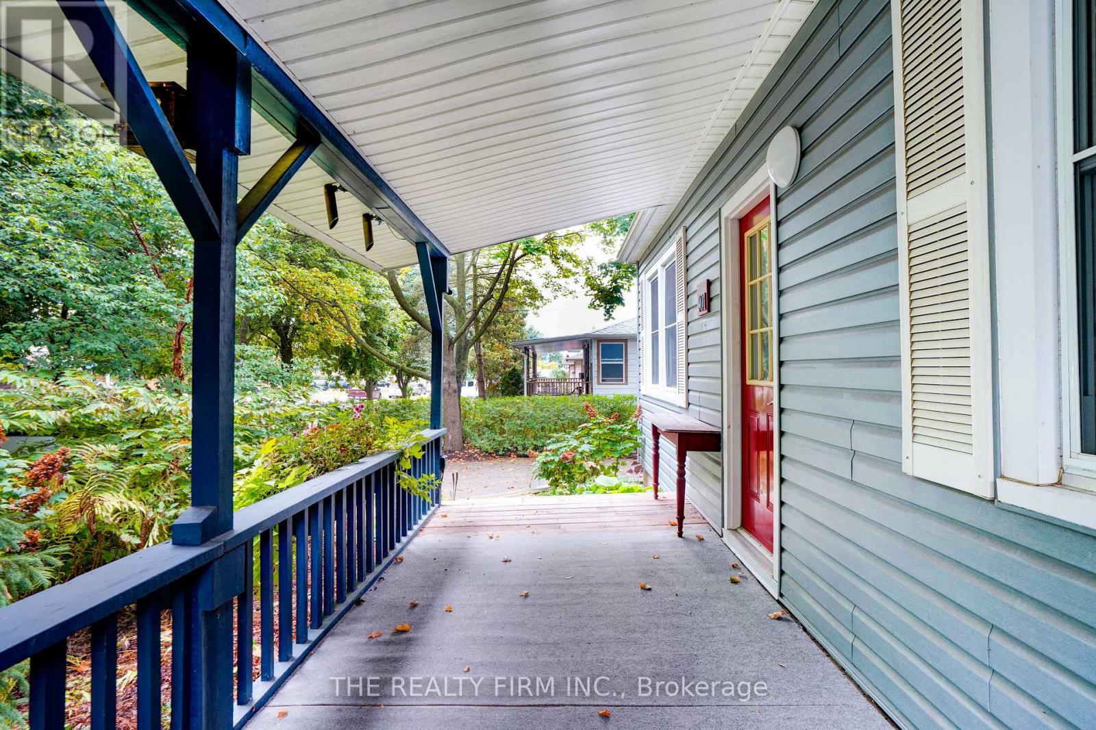 901 Willow Drive, London South, Ontario  N6E 1P2 - Photo 4 - X12480453