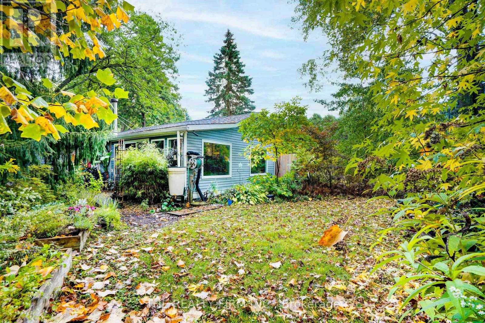 901 Willow Drive, London South, Ontario  N6E 1P2 - Photo 40 - X12480453