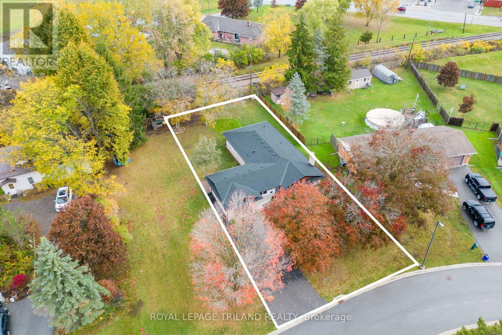 10117 Lynhurst Park Drive, Southwold, Ontario  N5P 2E5 - Photo 47 - X12480455