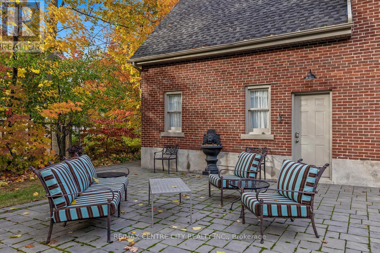 1025 Scenic Drive, Hamilton, Ontario  L9C 1H8 - Photo 43 - X12480470
