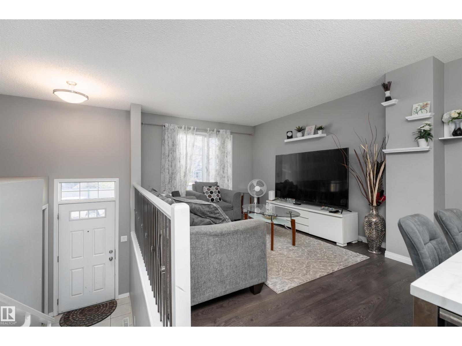#6 4050 Savaryn Dr Sw, Edmonton, Alberta  T6X 1R8 - Photo 2 - E4463342