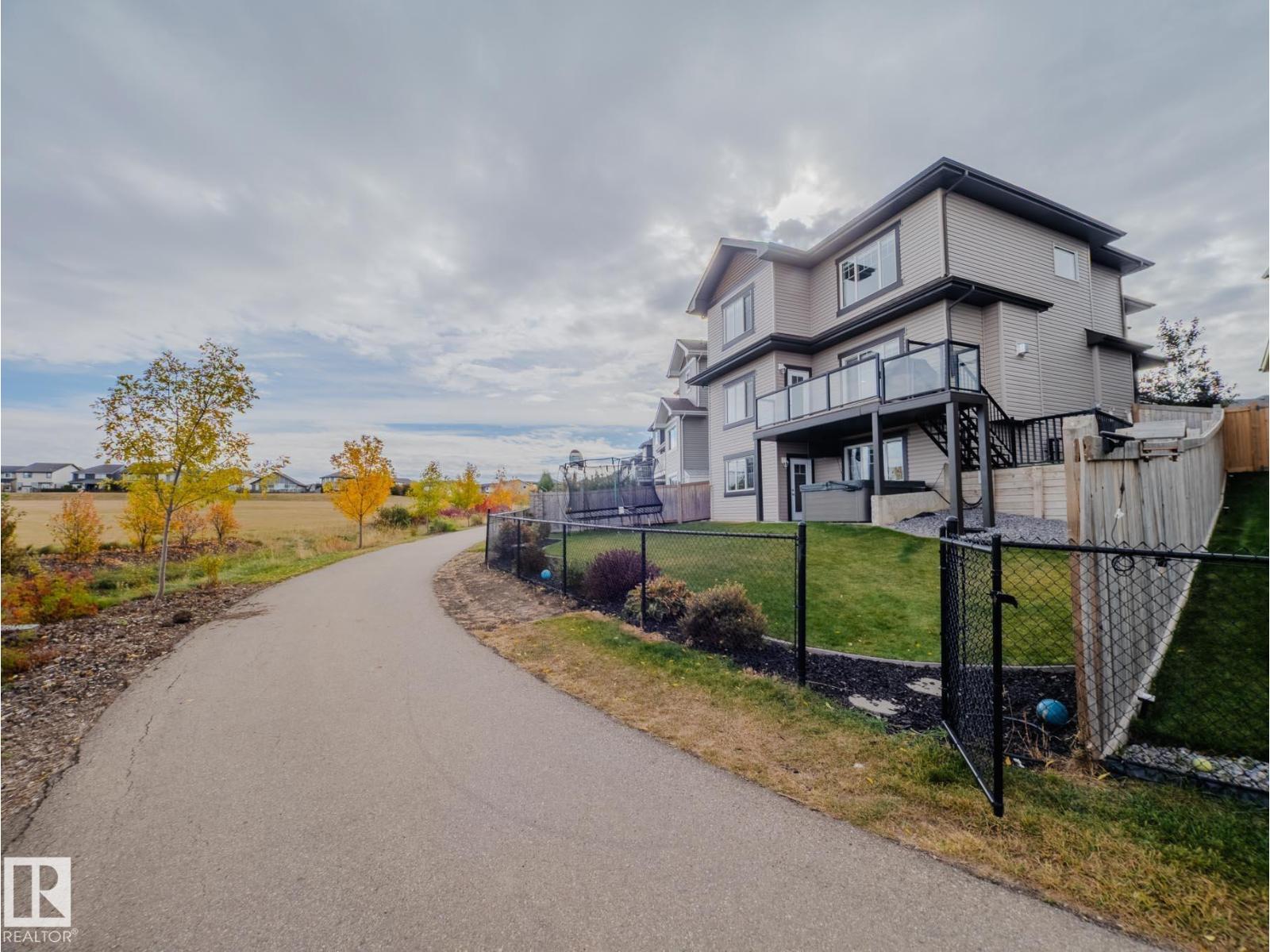 1049 Coopers Hawk Link Li Nw, Edmonton, Alberta  T5S 0M2 - Photo 2 - E4463345