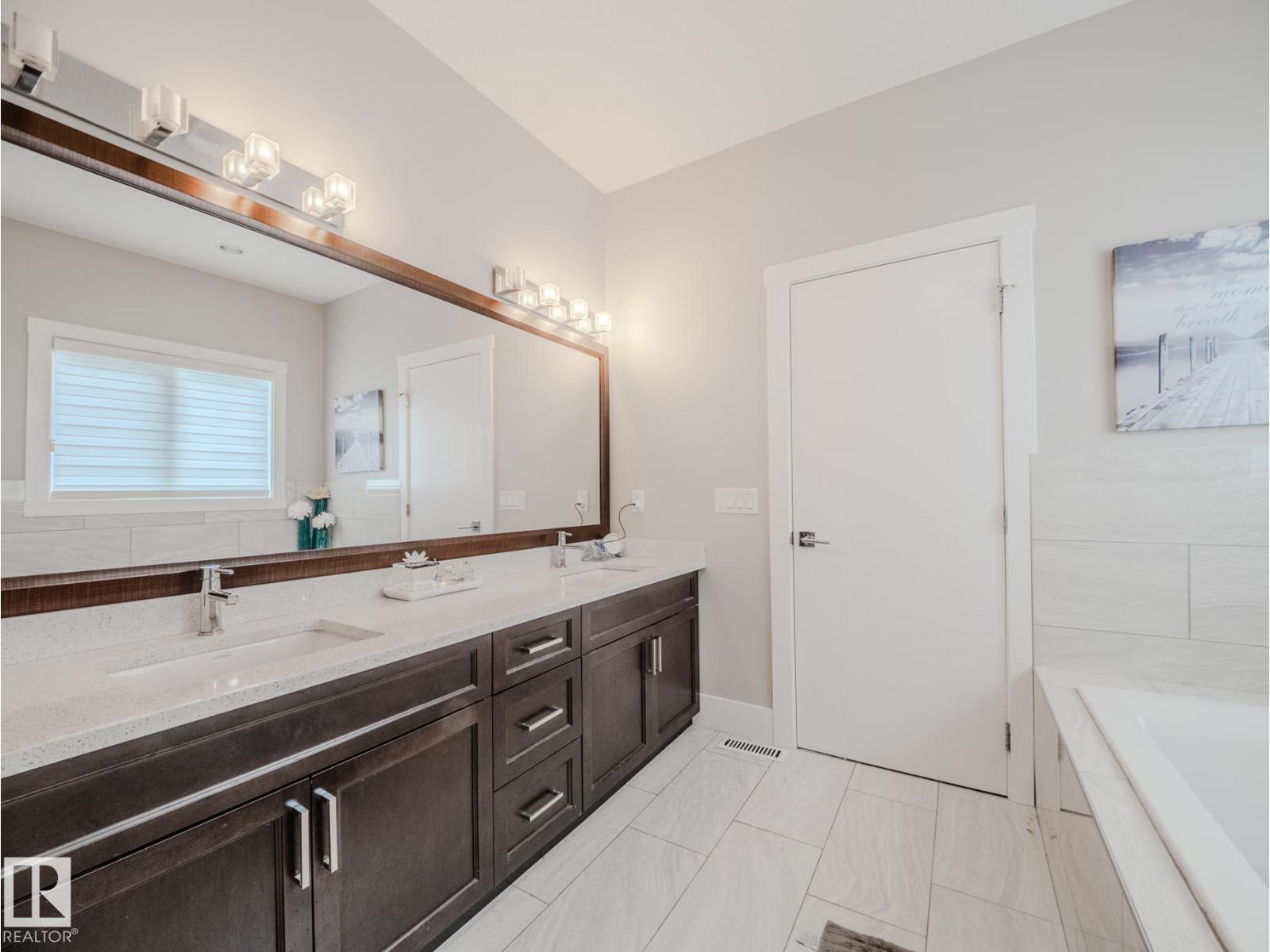 1049 Coopers Hawk Link Li Nw, Edmonton, Alberta  T5S 0M2 - Photo 37 - E4463345