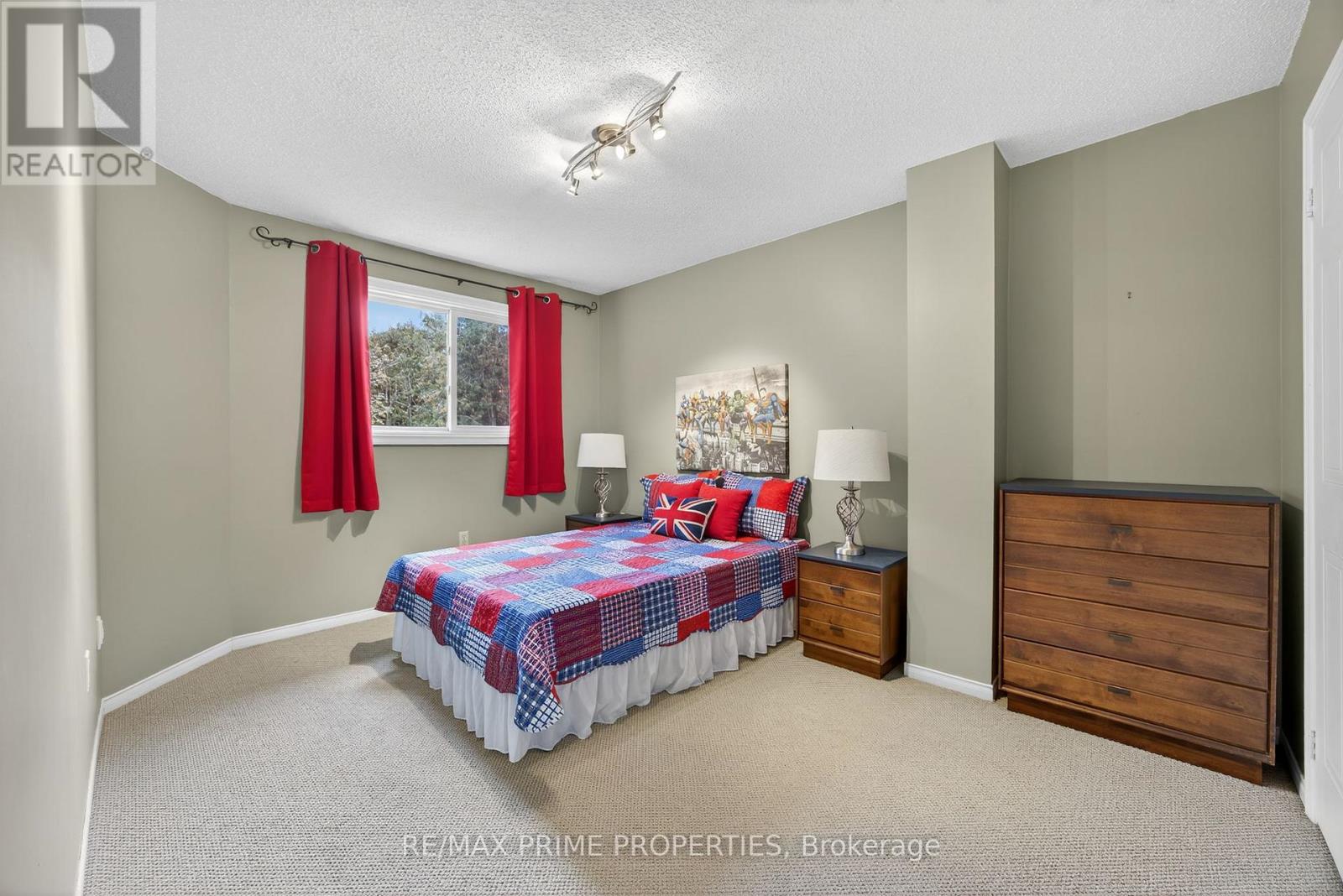 15 Opal Court, Whitchurch-Stouffville (Stouffville), Ontario  L4A 8C2 - Photo 10 - N12480265