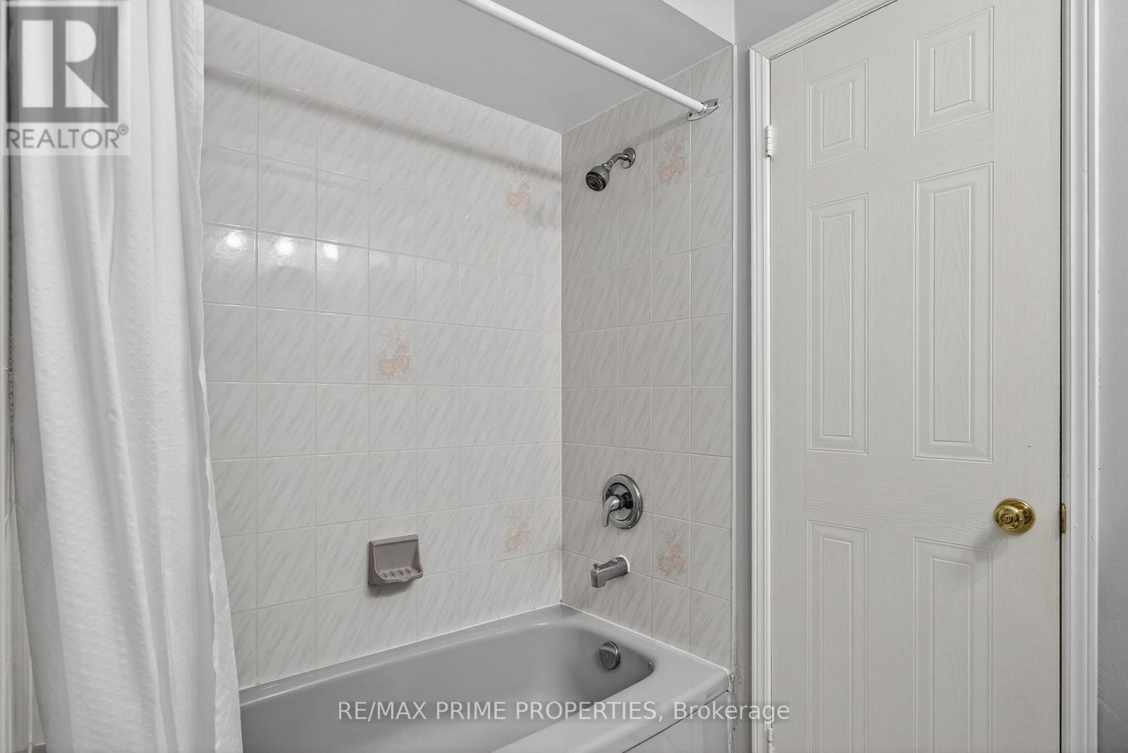 15 Opal Court, Whitchurch-Stouffville (Stouffville), Ontario  L4A 8C2 - Photo 32 - N12480265