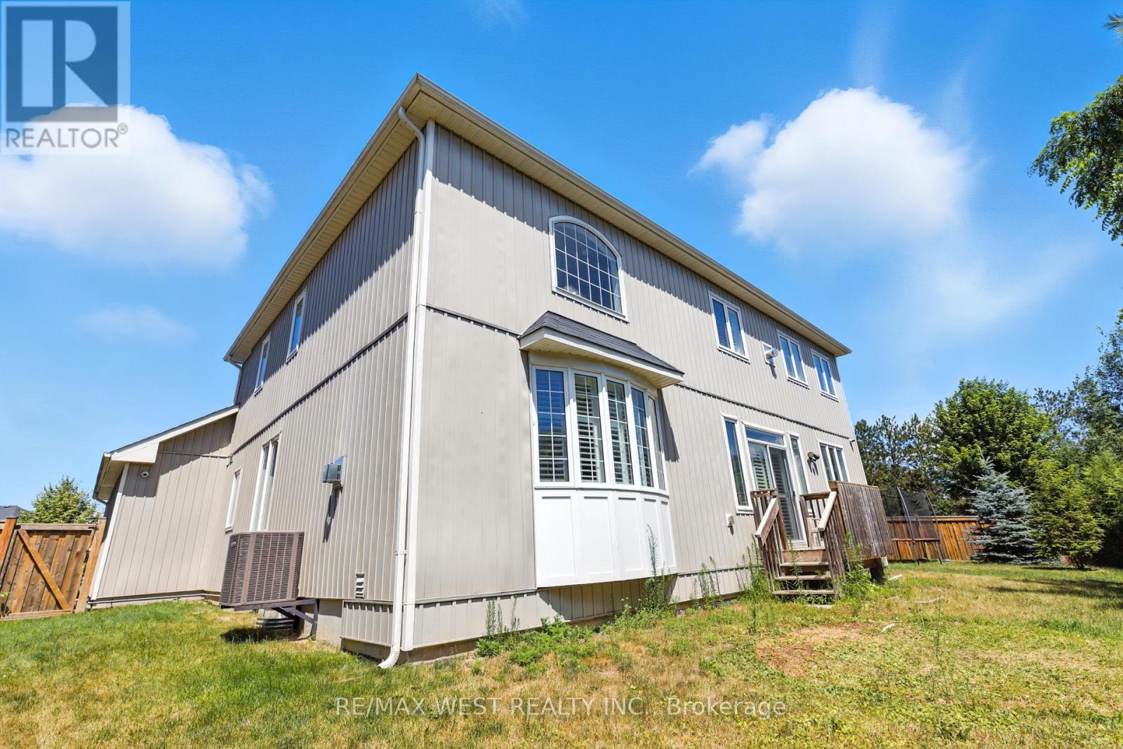 15 Dunn Court, Essa, Ontario  L0M 1B5 - Photo 7 - N12480323