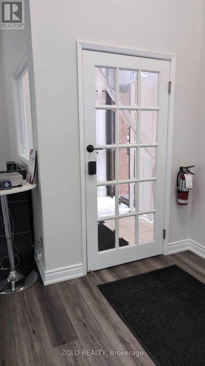 150 Marycroft Avenue, Vaughan, Ontario  L4L 5Y4 - Photo 9 - N12480343