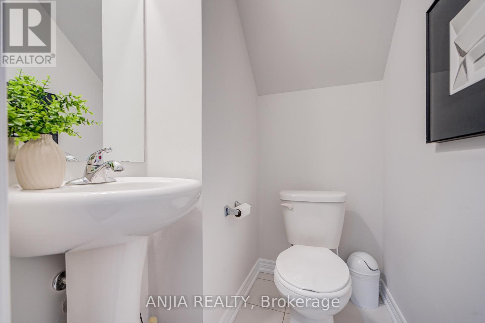 62 Harvest Field Road, Markham (Cornell), Ontario  L6B 0T7 - Photo 15 - N12480347