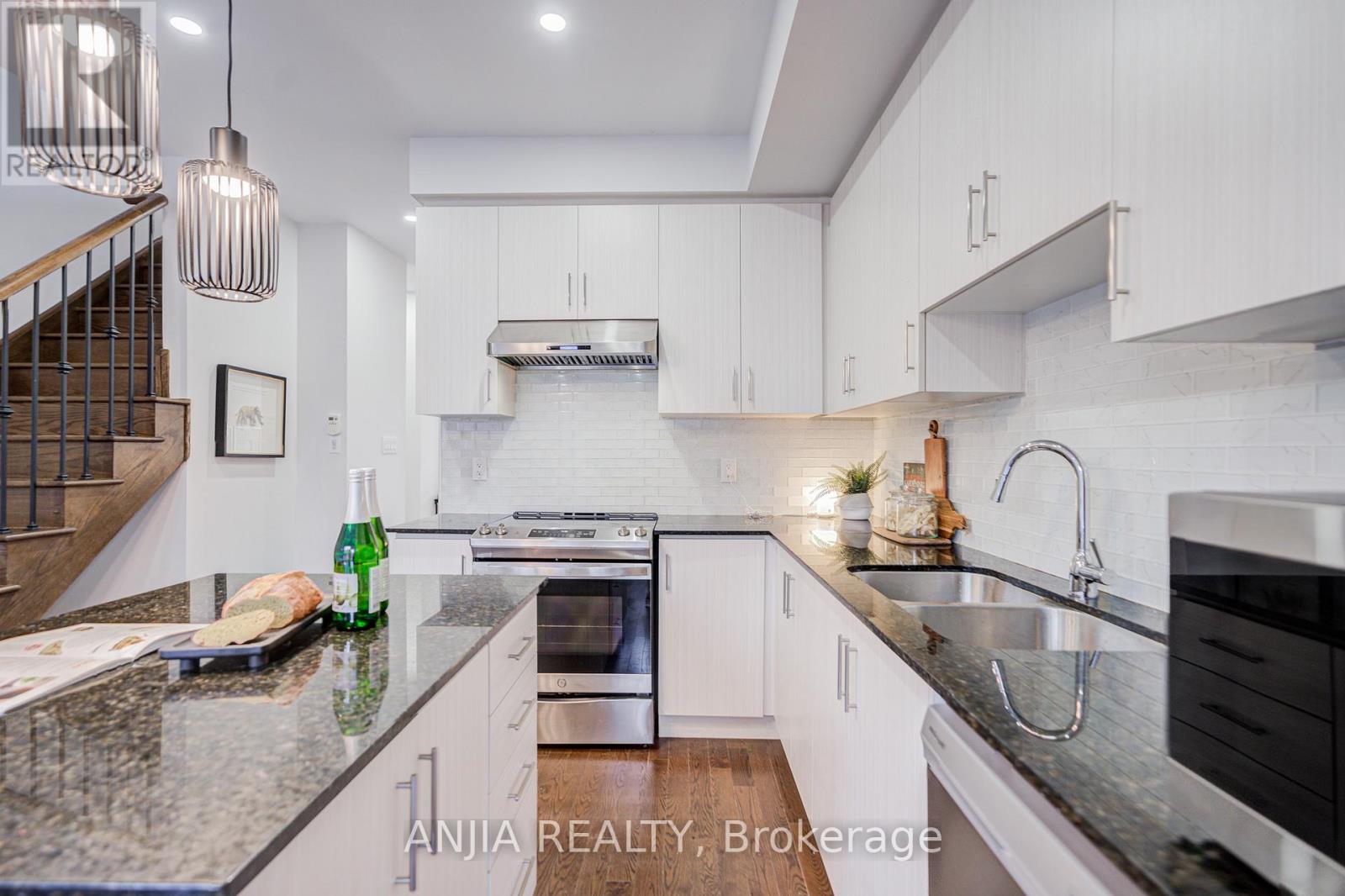 62 Harvest Field Road, Markham (Cornell), Ontario  L6B 0T7 - Photo 18 - N12480347