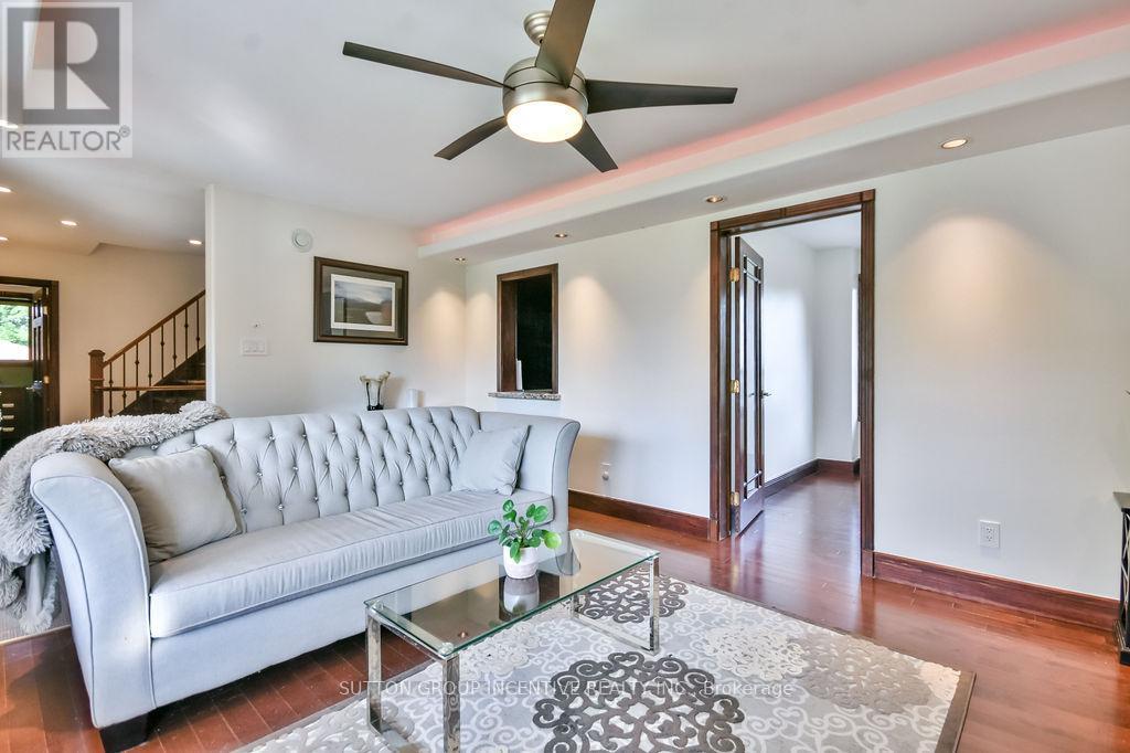 32 Church Street, Innisfil (Cookstown), Ontario  L0L 1L0 - Photo 8 - N12480401