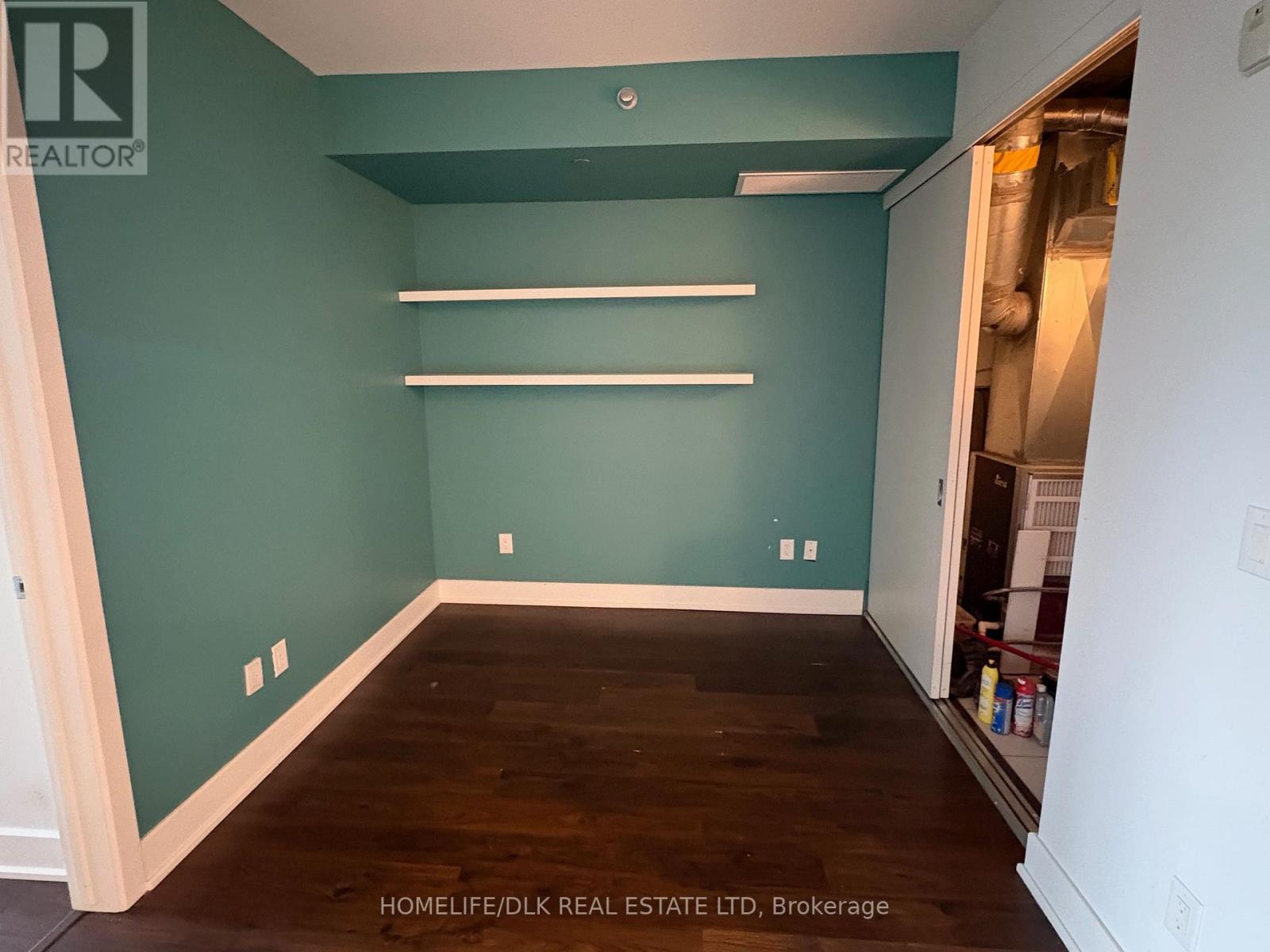 305 - 7 Marquette Street, Ottawa, Ontario  K1L 8A7 - Photo 8 - X12480454